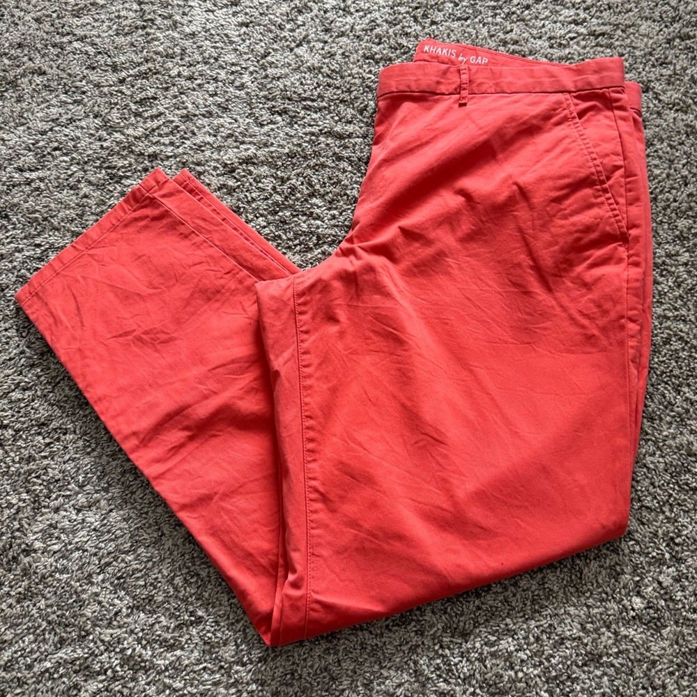 GAP | Broken-In Straight Khakis